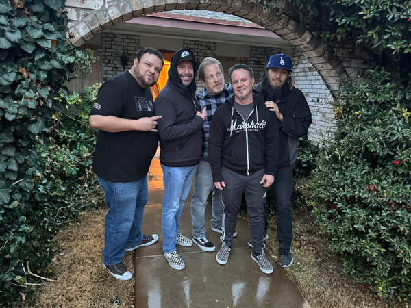 Abinormal band photo